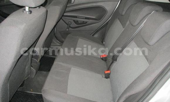 Acheter Occasion Voiture Ford Fiesta Gris à Beitbridge, Matabeleland South Acheter Occasion Voiture Ford Fiesta Gris à Beitbridge, Matabeleland South