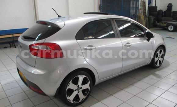 Acheter Occasion Voiture Kia Rio Gris à Beitbridge, Matabeleland South Acheter Occasion Voiture Kia Rio Gris à Beitbridge, Matabeleland South