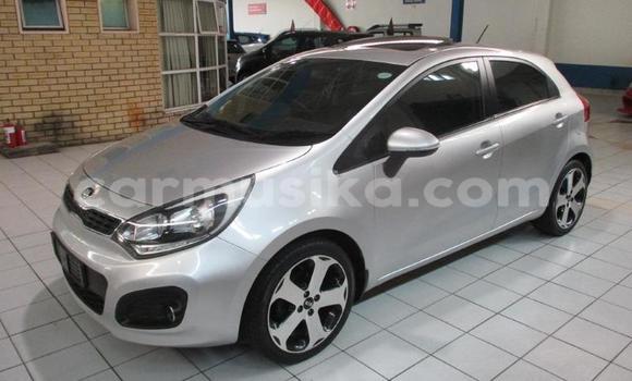 Acheter Occasion Voiture Kia Rio Gris à Beitbridge, Matabeleland South Acheter Occasion Voiture Kia Rio Gris à Beitbridge, Matabeleland South