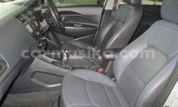 Acheter Occasion Voiture Kia Rio Gris à Beitbridge, Matabeleland South Acheter Occasion Voiture Kia Rio Gris à Beitbridge, Matabeleland South