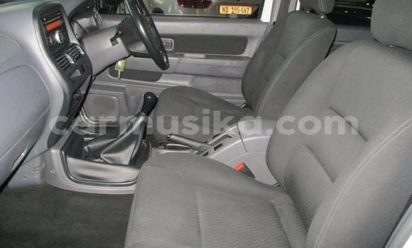 Acheter Occasion Voiture Nissan Hardbody Blanc à Beitbridge, Matabeleland South Acheter Occasion Voiture Nissan Hardbody Blanc à Beitbridge, Matabeleland South