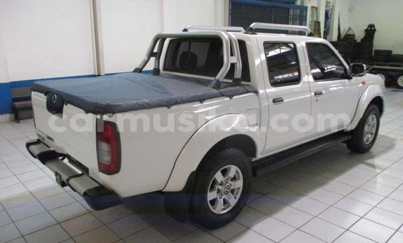 Acheter Occasion Voiture Nissan Hardbody Blanc à Beitbridge, Matabeleland South Acheter Occasion Voiture Nissan Hardbody Blanc à Beitbridge, Matabeleland South