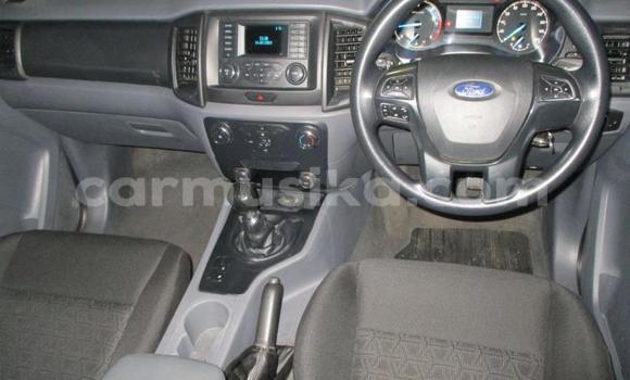 Acheter Occasion Voiture Ford Ranger Blanc à Beitbridge, Matabeleland South Acheter Occasion Voiture Ford Ranger Blanc à Beitbridge, Matabeleland South