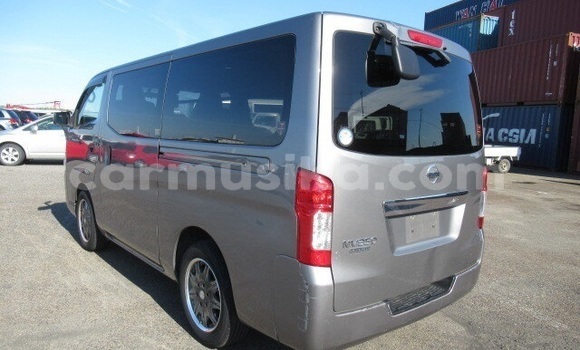 Acheter Occasion Voiture Nissan NV350 Caravan Gris à Harare, Harare Acheter Occasion Voiture Nissan NV350 Caravan Gris à Harare, Harare