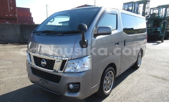 Acheter Occasion Voiture Nissan NV350 Caravan Gris à Harare, Harare Acheter Occasion Voiture Nissan NV350 Caravan Gris à Harare, Harare