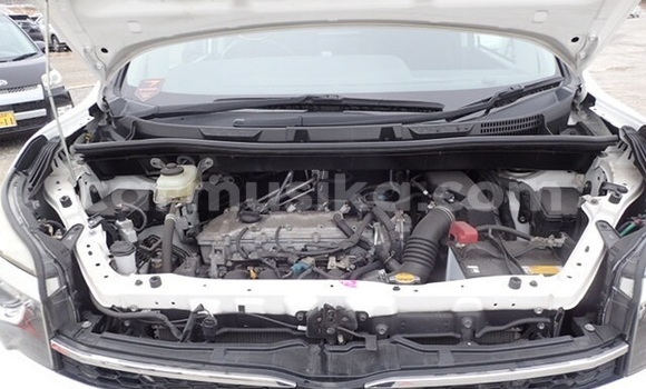 Buy Used Toyota Voxy White Car in Harare in Harare Buy Used Toyota Voxy White Car in Harare in Harare