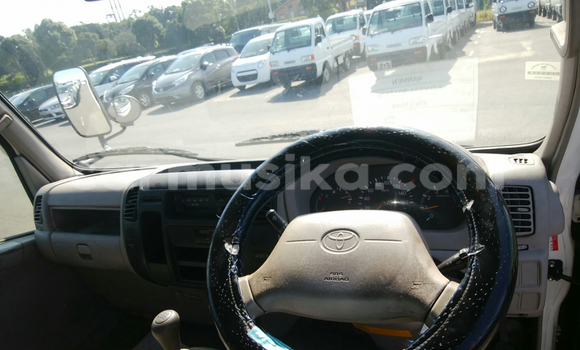 Acheter Occasion Utilitaire Toyota Dyna Blanc à Beitbridge, Matabeleland South Acheter Occasion Utilitaire Toyota Dyna Blanc à Beitbridge, Matabeleland South