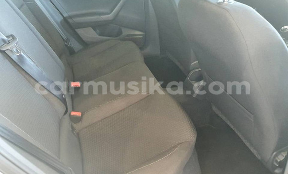 Nunua Ilio tumika Volkswagen Polo Nyeupe Gari ndani ya Beitbridge nchini Matabeleland Kusini Nunua Ilio tumika Volkswagen Polo Nyeupe Gari ndani ya Beitbridge nchini Matabeleland Kusini