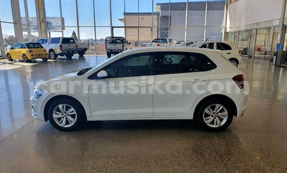 Nunua Ilio tumika Volkswagen Polo Nyeupe Gari ndani ya Beitbridge nchini Matabeleland Kusini Nunua Ilio tumika Volkswagen Polo Nyeupe Gari ndani ya Beitbridge nchini Matabeleland Kusini