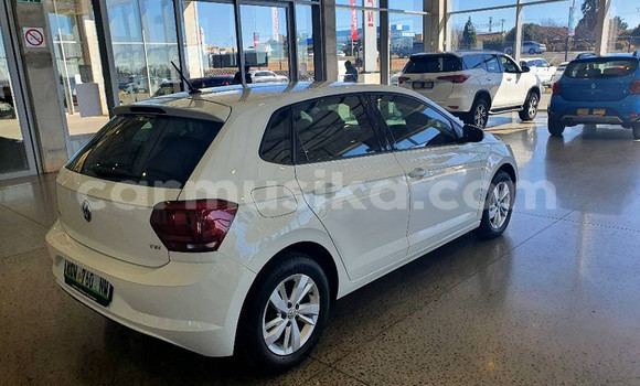Nunua Ilio tumika Volkswagen Polo Nyeupe Gari ndani ya Beitbridge nchini Matabeleland Kusini Nunua Ilio tumika Volkswagen Polo Nyeupe Gari ndani ya Beitbridge nchini Matabeleland Kusini