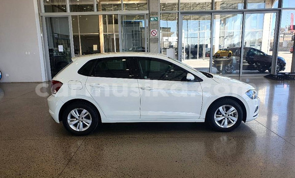 Nunua Ilio tumika Volkswagen Polo Nyeupe Gari ndani ya Beitbridge nchini Matabeleland Kusini Nunua Ilio tumika Volkswagen Polo Nyeupe Gari ndani ya Beitbridge nchini Matabeleland Kusini