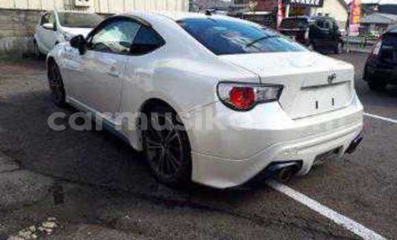 Acheter Occasion Voiture Toyota GT86 Blanc à Beitbridge, Matabeleland South Acheter Occasion Voiture Toyota GT86 Blanc à Beitbridge, Matabeleland South