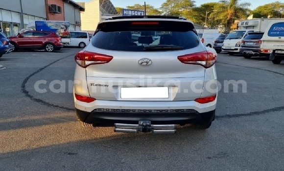 Acheter Occasion Voiture Hyundai Tucson Gris à Beitbridge, Matabeleland South Acheter Occasion Voiture Hyundai Tucson Gris à Beitbridge, Matabeleland South