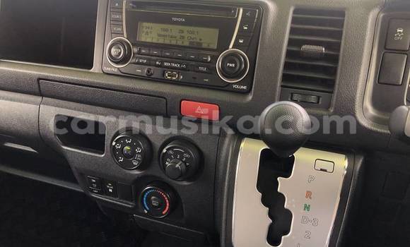 Acheter Occasion Voiture Toyota Hiace Blanc à Beitbridge, Matabeleland South Acheter Occasion Voiture Toyota Hiace Blanc à Beitbridge, Matabeleland South