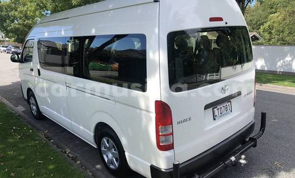 Acheter Occasion Voiture Toyota Hiace Blanc à Beitbridge, Matabeleland South Acheter Occasion Voiture Toyota Hiace Blanc à Beitbridge, Matabeleland South