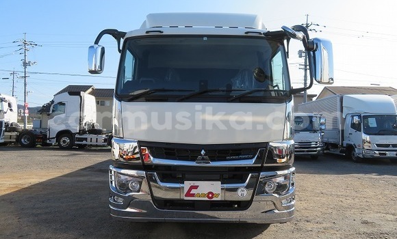 Acheter Occasion Utilitaire Mitsubishi Fuso Autre à Beitbridge, Matabeleland South Acheter Occasion Utilitaire Mitsubishi Fuso Autre à Beitbridge, Matabeleland South