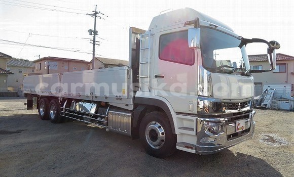 Acheter Occasion Utilitaire Mitsubishi Fuso Autre à Beitbridge, Matabeleland South Acheter Occasion Utilitaire Mitsubishi Fuso Autre à Beitbridge, Matabeleland South