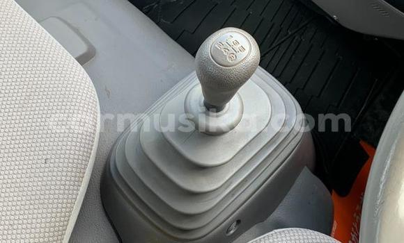 Nunua Ilio tumika Toyota Dyna Nyeupe Lori ndani ya Beitbridge nchini Matabeleland Kusini Nunua Ilio tumika Toyota Dyna Nyeupe Lori ndani ya Beitbridge nchini Matabeleland Kusini