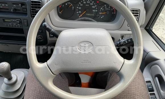 Nunua Ilio tumika Toyota Dyna Nyeupe Lori ndani ya Beitbridge nchini Matabeleland Kusini Nunua Ilio tumika Toyota Dyna Nyeupe Lori ndani ya Beitbridge nchini Matabeleland Kusini