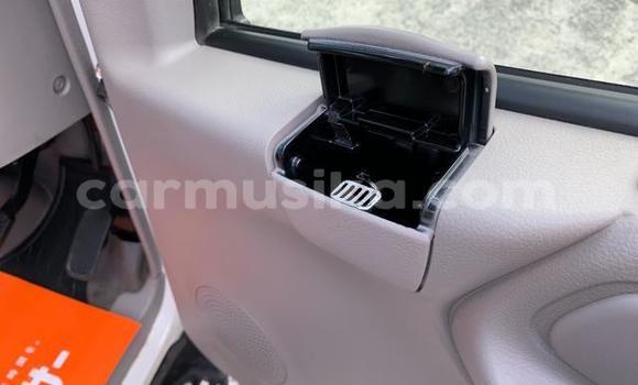 Nunua Ilio tumika Toyota Dyna Nyeupe Lori ndani ya Beitbridge nchini Matabeleland Kusini Nunua Ilio tumika Toyota Dyna Nyeupe Lori ndani ya Beitbridge nchini Matabeleland Kusini