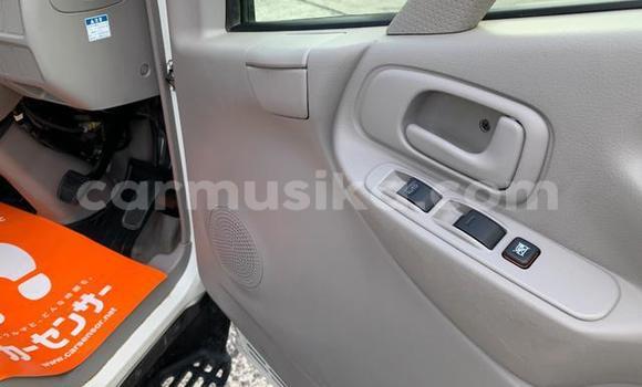 Nunua Ilio tumika Toyota Dyna Nyeupe Lori ndani ya Beitbridge nchini Matabeleland Kusini Nunua Ilio tumika Toyota Dyna Nyeupe Lori ndani ya Beitbridge nchini Matabeleland Kusini