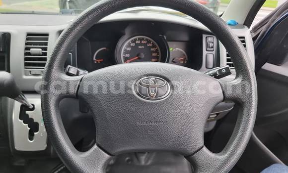 Buy Used Toyota Hiace Blue Car in Beitbridge in Matabeleland South Buy Used Toyota Hiace Blue Car in Beitbridge in Matabeleland South