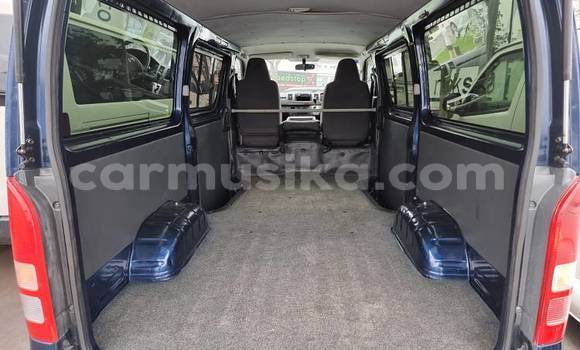 Buy Used Toyota Hiace Blue Car in Beitbridge in Matabeleland South Buy Used Toyota Hiace Blue Car in Beitbridge in Matabeleland South