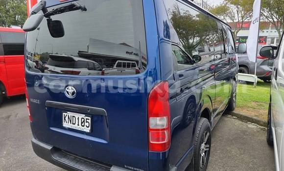 Buy Used Toyota Hiace Blue Car in Beitbridge in Matabeleland South Buy Used Toyota Hiace Blue Car in Beitbridge in Matabeleland South