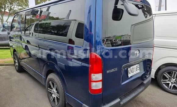 Buy Used Toyota Hiace Blue Car in Beitbridge in Matabeleland South Buy Used Toyota Hiace Blue Car in Beitbridge in Matabeleland South