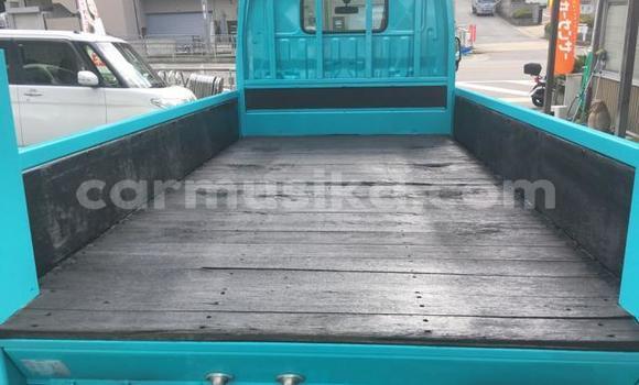 Buy Used Toyota Dyna Green Truck in Beitbridge in Matabeleland South Buy Used Toyota Dyna Green Truck in Beitbridge in Matabeleland South