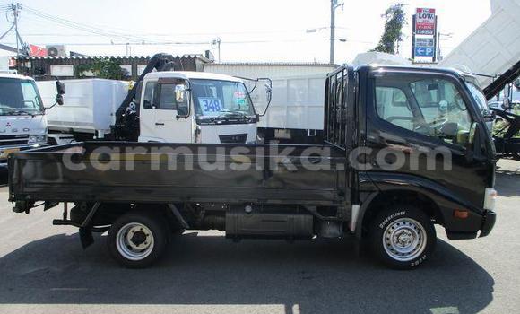 Tenga Tsaru Toyota Dyna Nhema Rori in Beitbridge in Matabeleland South Tenga Tsaru Toyota Dyna Nhema Rori in Beitbridge in Matabeleland South