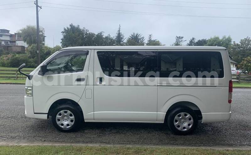 Big with watermark toyota hiace matabeleland south beitbridge 28249