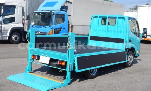 Acheter Occasion Utilitaire Toyota Dyna Vert à Beitbridge, Matabeleland South Acheter Occasion Utilitaire Toyota Dyna Vert à Beitbridge, Matabeleland South