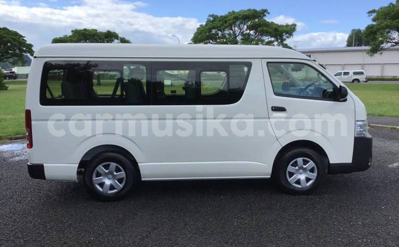 Big with watermark toyota hiace matabeleland south beitbridge 28251