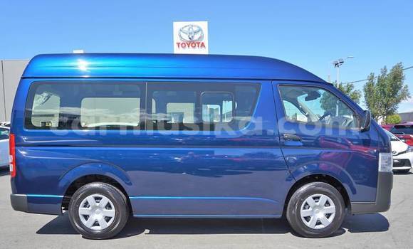 Nunua Ilio tumika Toyota Hiace Bluu Gari ndani ya Beitbridge nchini Matabeleland Kusini Nunua Ilio tumika Toyota Hiace Bluu Gari ndani ya Beitbridge nchini Matabeleland Kusini