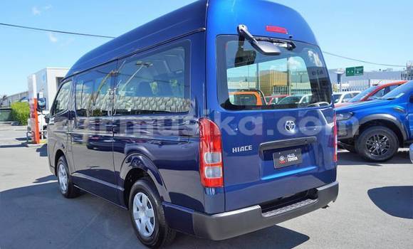 Nunua Ilio tumika Toyota Hiace Bluu Gari ndani ya Beitbridge nchini Matabeleland Kusini Nunua Ilio tumika Toyota Hiace Bluu Gari ndani ya Beitbridge nchini Matabeleland Kusini