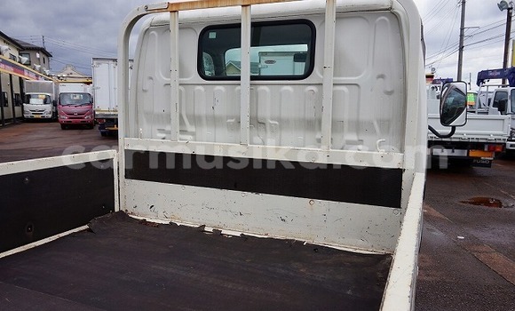 Acheter Occasion Utilitaire Toyota Dyna Blanc à Beitbridge, Matabeleland South Acheter Occasion Utilitaire Toyota Dyna Blanc à Beitbridge, Matabeleland South