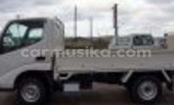 Acheter Occasion Utilitaire Toyota Dyna Blanc à Beitbridge, Matabeleland South Acheter Occasion Utilitaire Toyota Dyna Blanc à Beitbridge, Matabeleland South