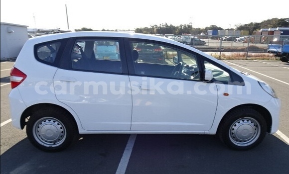 Tenga Tsaru Honda Fit Chena Mota in Beitbridge in Matabeleland South Tenga Tsaru Honda Fit Chena Mota in Beitbridge in Matabeleland South