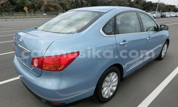 Acheter Occasion Voiture Nissan Bluebird Bleu à Beitbridge, Matabeleland South Acheter Occasion Voiture Nissan Bluebird Bleu à Beitbridge, Matabeleland South