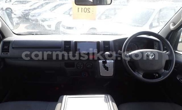 Buy Used Toyota RegiusAce White Car in Harare in Harare Buy Used Toyota RegiusAce White Car in Harare in Harare