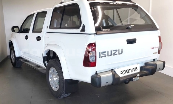 Nunua Ilio tumika Isuzu KB Nyeupe Gari ndani ya Beitbridge nchini Matabeleland Kusini Nunua Ilio tumika Isuzu KB Nyeupe Gari ndani ya Beitbridge nchini Matabeleland Kusini