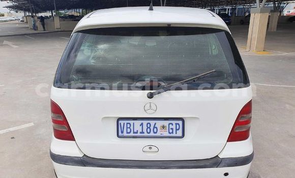 Tenga Tsaru Mercedes-Benz C-Classe Sirivha Mota in Beitbridge in Matabeleland South Tenga Tsaru Mercedes-Benz C-Classe Sirivha Mota in Beitbridge in Matabeleland South