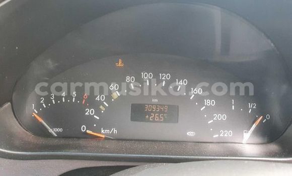 Tenga Tsaru Mercedes-Benz C-Classe Sirivha Mota in Beitbridge in Matabeleland South Tenga Tsaru Mercedes-Benz C-Classe Sirivha Mota in Beitbridge in Matabeleland South