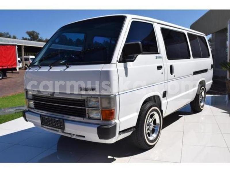 Big with watermark toyota hiace matabeleland south beitbridge 28285