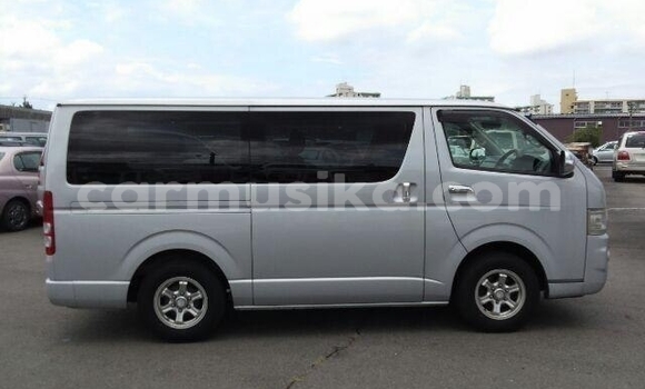 Acheter Occasion Voiture Toyota Hiace Gris à Beitbridge, Matabeleland South Acheter Occasion Voiture Toyota Hiace Gris à Beitbridge, Matabeleland South