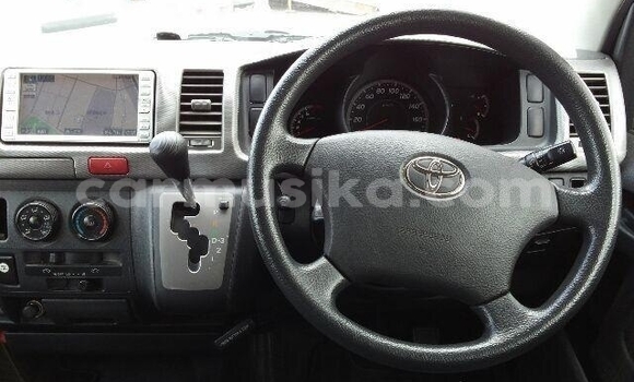 Acheter Occasion Voiture Toyota Hiace Gris à Beitbridge, Matabeleland South Acheter Occasion Voiture Toyota Hiace Gris à Beitbridge, Matabeleland South