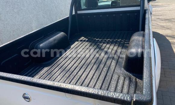 Buy Used Nissan NP 300 White Car in Beitbridge in Matabeleland South Buy Used Nissan NP 300 White Car in Beitbridge in Matabeleland South