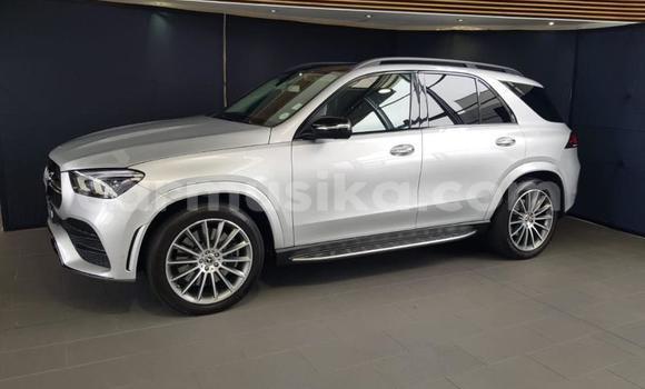 Nunua Ilio tumika Mercedes‒Benz G-klasse AMG Fedha Gari ndani ya Beitbridge nchini Matabeleland Kusini Nunua Ilio tumika Mercedes‒Benz G-klasse AMG Fedha Gari ndani ya Beitbridge nchini Matabeleland Kusini