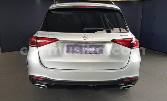 Nunua Ilio tumika Mercedes‒Benz G-klasse AMG Fedha Gari ndani ya Beitbridge nchini Matabeleland Kusini Nunua Ilio tumika Mercedes‒Benz G-klasse AMG Fedha Gari ndani ya Beitbridge nchini Matabeleland Kusini